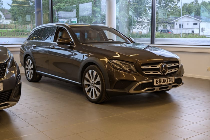 Bilde 2 av Mercedes-Benz E 220 d 4MATIC All-Terrain 220d | Premium+/HUD/Krok/Burmester® ++