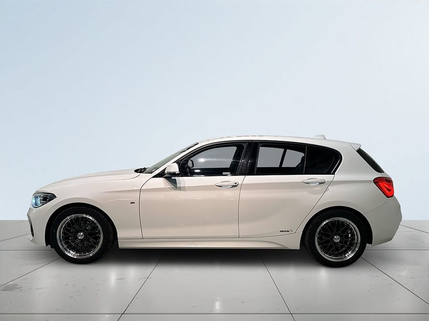 Bild 4 av BMW 118i 5-dörrars M Sport Mvärm Psens Kamkedja Farthållare SoV