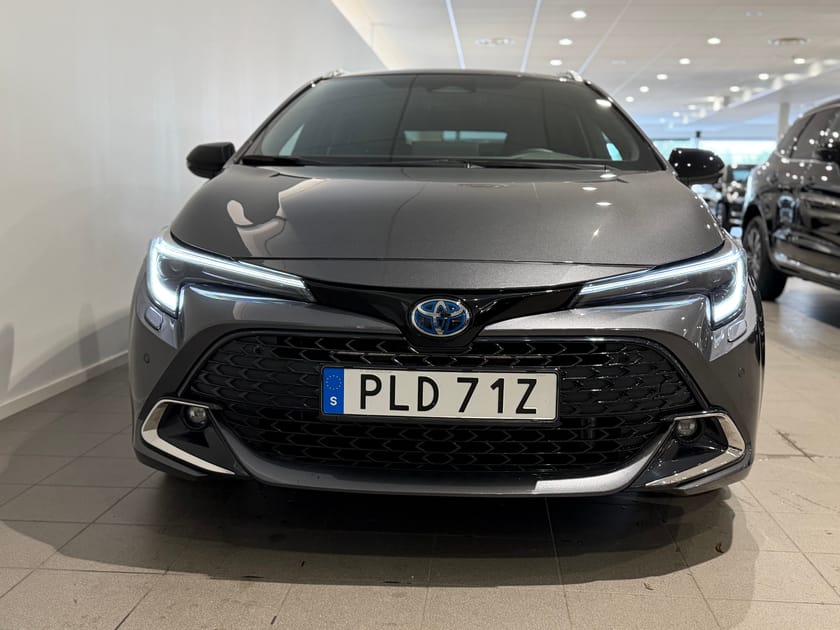 Bild 2 av Toyota Corolla Touring Sports Hybrid / Dragrkok / Sensorer / Backkamera /