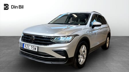 Volkswagen Tiguan TSI150 DSG Drag/p-värmare/Panorama