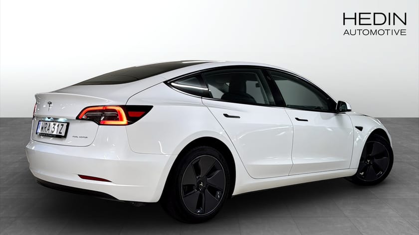 Bild 2 av Tesla Model 3 Long Range AWD 498hk Panorama