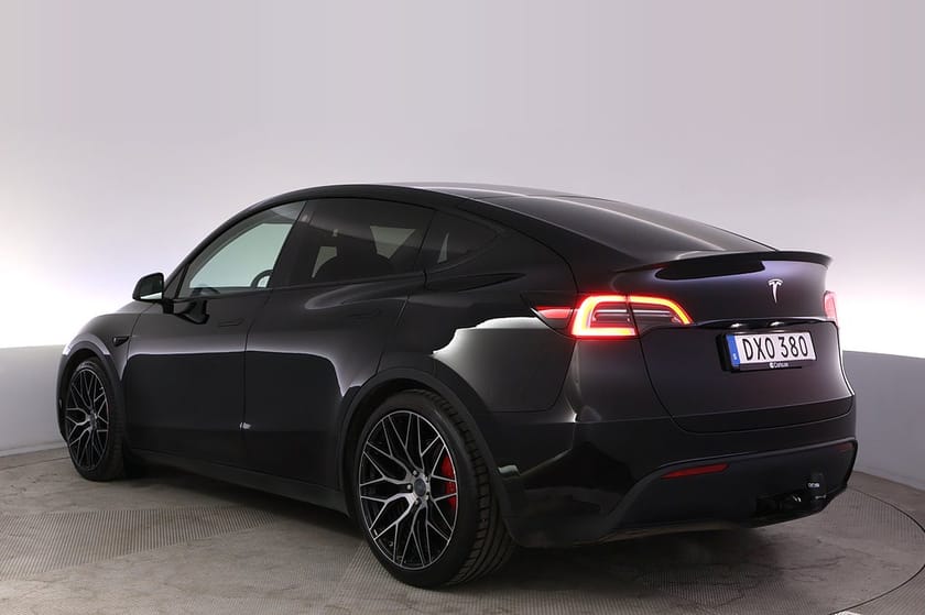 Bild 4 av Tesla Model Y Performance Autopilot Panorama Drag