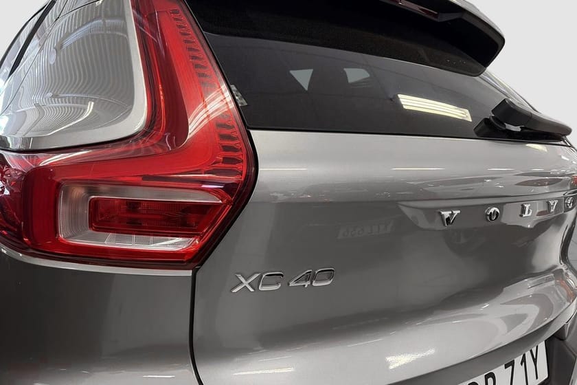 Bild 4 av Volvo XC40 Momentum Advanced Navi Pro Edition