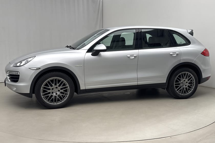 Bild 2 av Porsche Cayenne S Hybrid (333hk) Läder PASM BOSE GPS