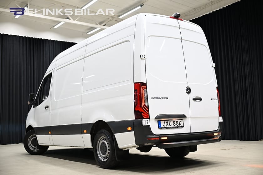 Bild 4 av Mercedes-Benz Sprinter 317 CDI RWD Panel Van 9G 170HK Automat|Drag|Värmare|LED|EnÄgare|Moms