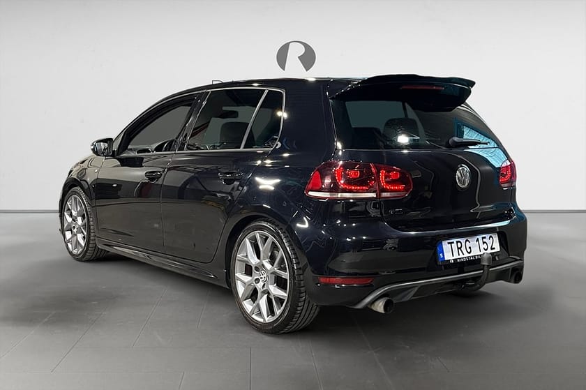 Bild 5 av Volkswagen Golf  GTI Edition 35 2.0 TSI 235 HK DSG DRAG M-VÄRM BACKAMERA