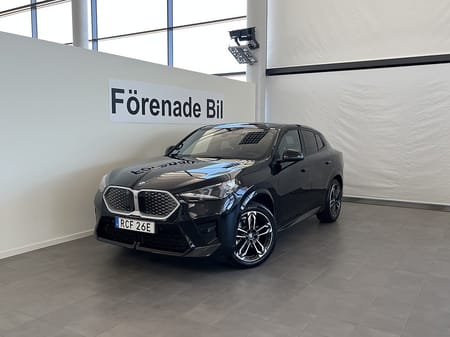 BMW iX2 xDrive30 4,95 ränta M Sport Drag Rattvärme Park Assist