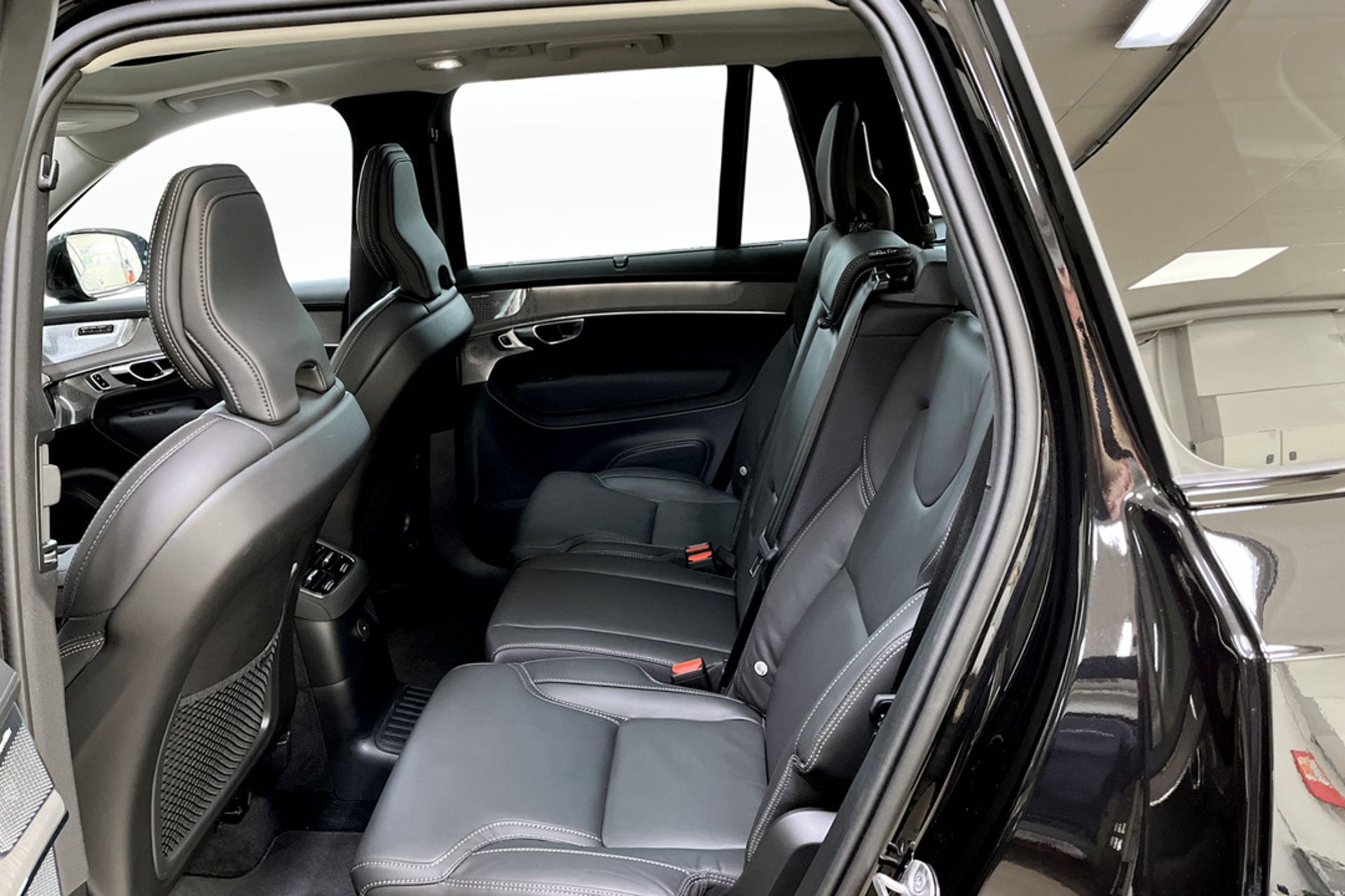 Volvo XC90 T8 Plug-In Hybrid AWD 2027, bild 6/10