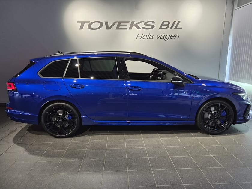 Bild 5 av Volkswagen Golf Variant R 333hk |Harman Kardon|Blackstyle