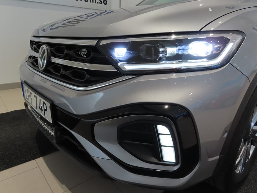 Bild 4 av Volkswagen T-Roc R-LINE TSI 190HK 4M Drag M+K uttag
