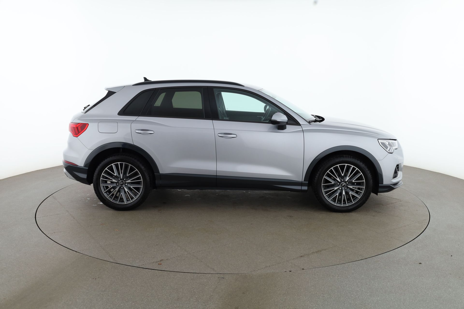 Audi Q3 35 TFSI Advanced 2024, bild 7/10
