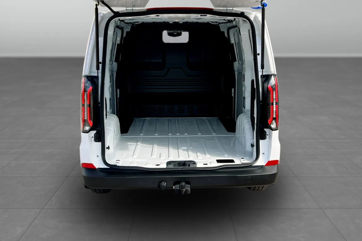 Ford E-Transit Custom 320