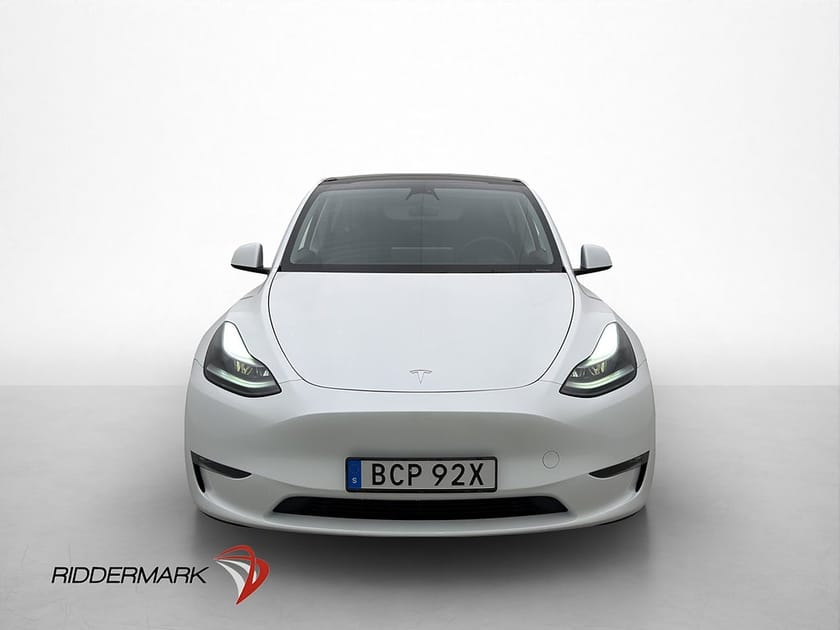 Bild 3 av Tesla Model Y Long Range AWD Autopilot Pano Dragkrok MOMS
