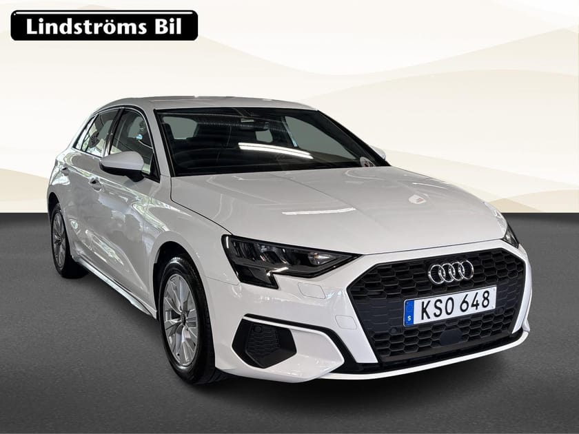 Bild 3 av Audi A3 Sportback 40 TFSI e S Tronic Comfort Sommar/Vinterhjul