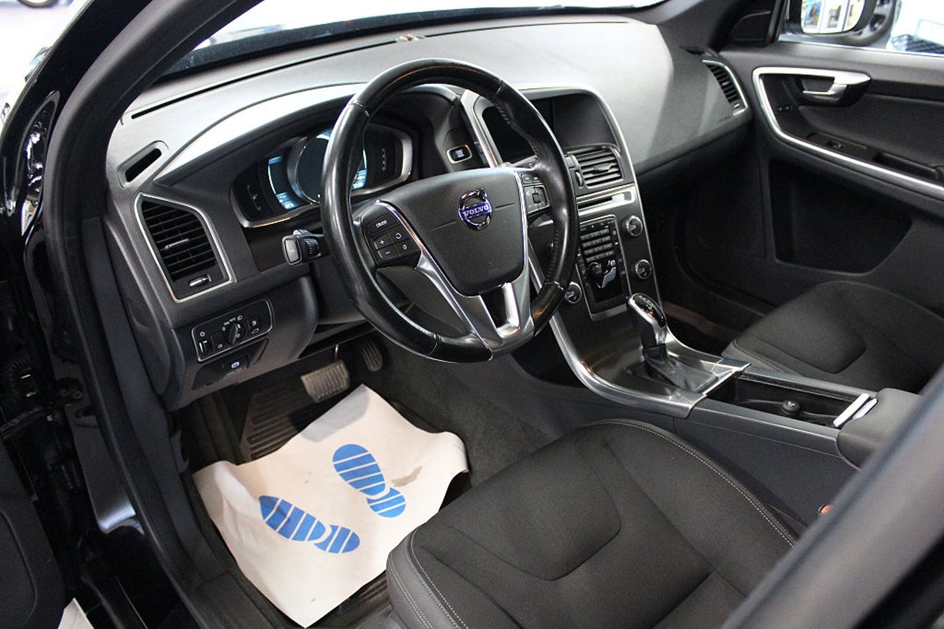 Volvo XC60 2014, kuva 2/17