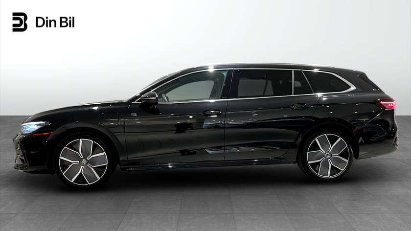 Bild 2 av Volkswagen Passat Variant eHybrid DSG R-Line Drag/P-värmare