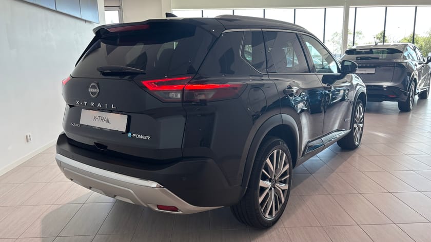 Bild 5 av Nissan X-Trail e-4ORCE Tekna+ 7 säten LAGERIL MED OMGOENDE  LEVERANS!