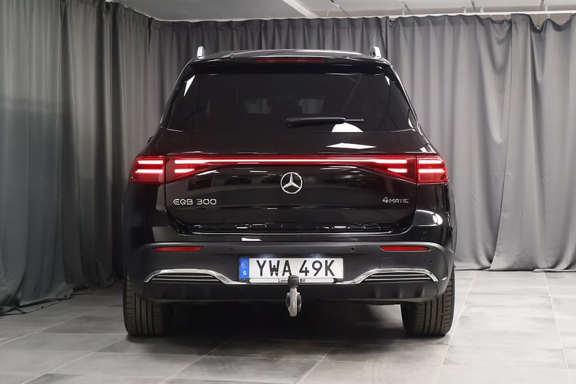 Bild 5 av Mercedes-Benz EQB 300 4MATIC AMG Advanced Drag LED Minnespaket
