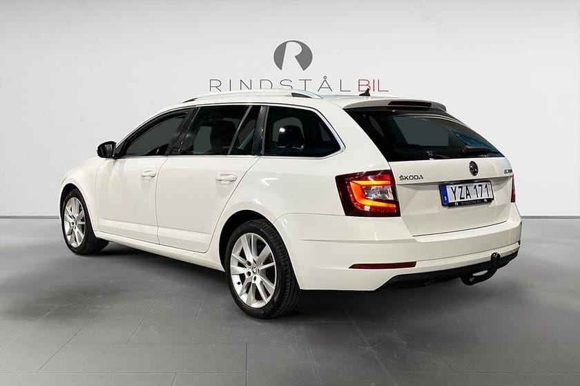 Bild 5 av Škoda Octavia Kombi 1.5 TSI 150 HK STYLE DRAG B-VÄRM NAVI CANTON PDC