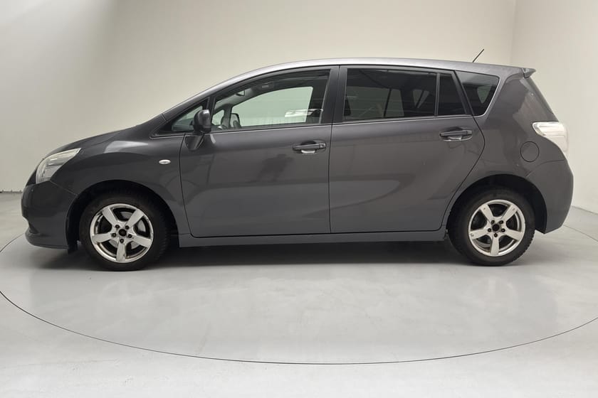 Bild 2 av Toyota Verso 2.0 D-4D DPF (126hk) Business Drag GPS