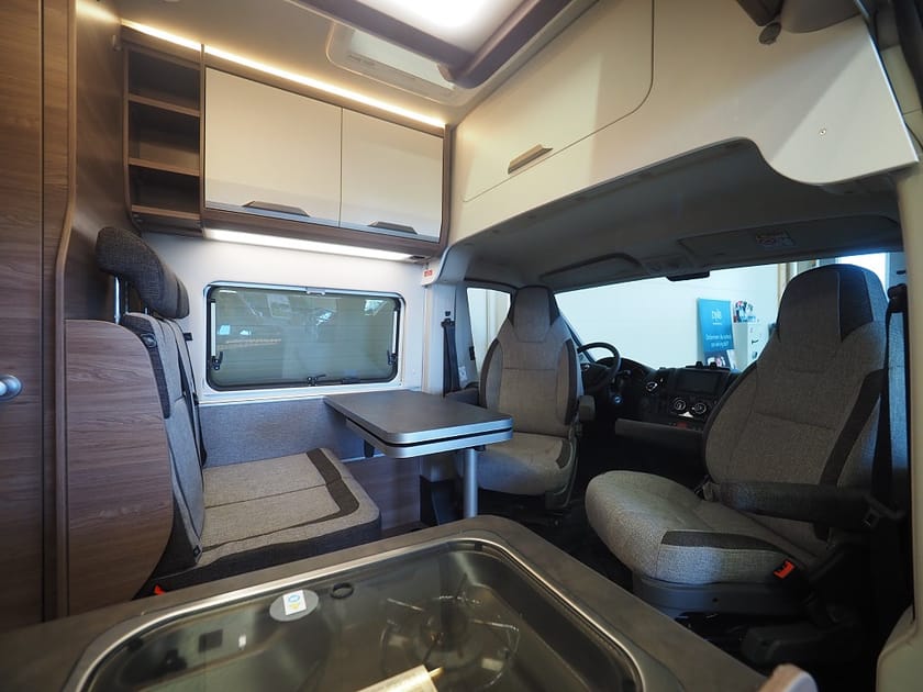 Bild 4 av Knaus Campervan Fiat BoxLife 630 ME AUT I Truma 6D I 4 bäddar I Drag I Solcell I Back