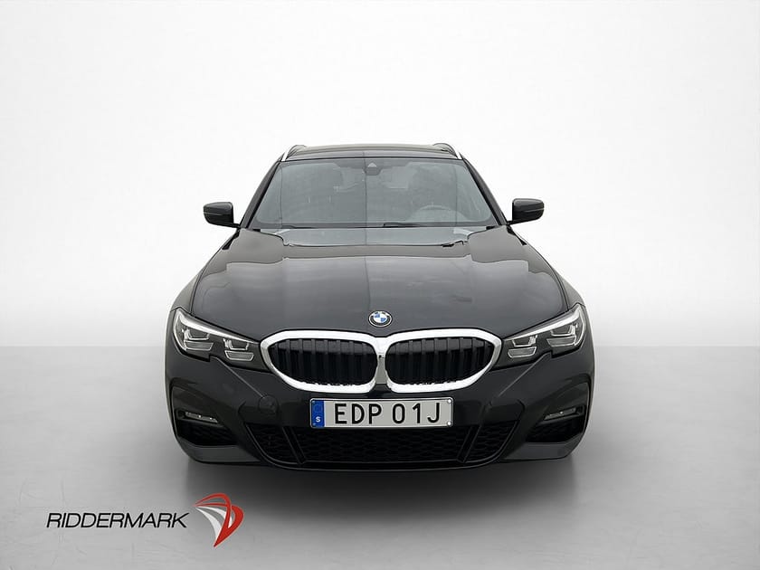 Bild 2 av BMW 330i xDrive Touring M Sport Cockpit P-Värmare Drag Skinn Kamera