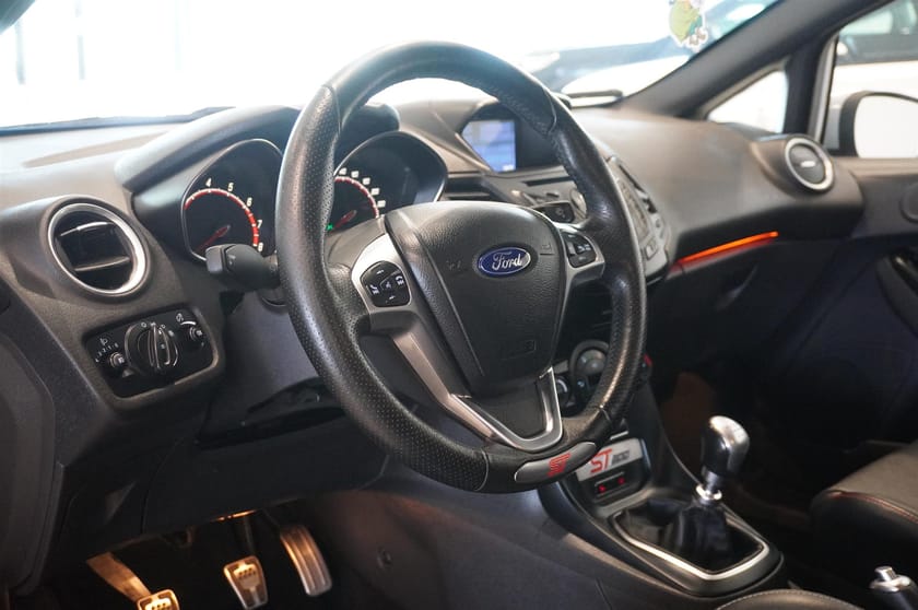 Bild 2 av Ford Fiesta ST200