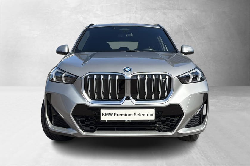 Bilde 3 av BMW iX1 xDrive30 30e Fully Charged, Msport, ACC, HUD, 360'kam, Krok