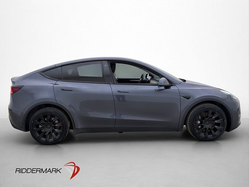 Bild 5 av Tesla Model Y Long Range AWD Autopilot Svensksåld MOMS