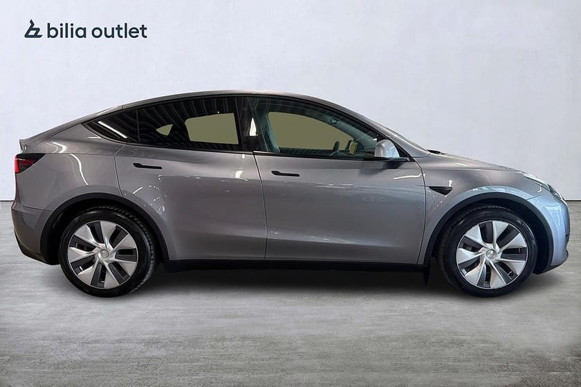Bild 5 av Tesla Model Y Long Range AWD Autopilot B-kamera Panoramaglastak