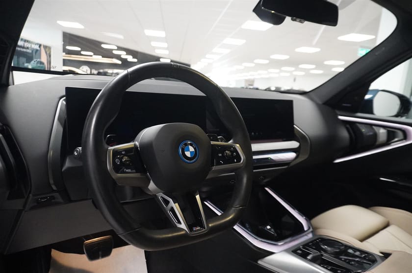 Bild 2 av BMW X3 30e xDrive M-Sport Business Edition Comfort-Paket