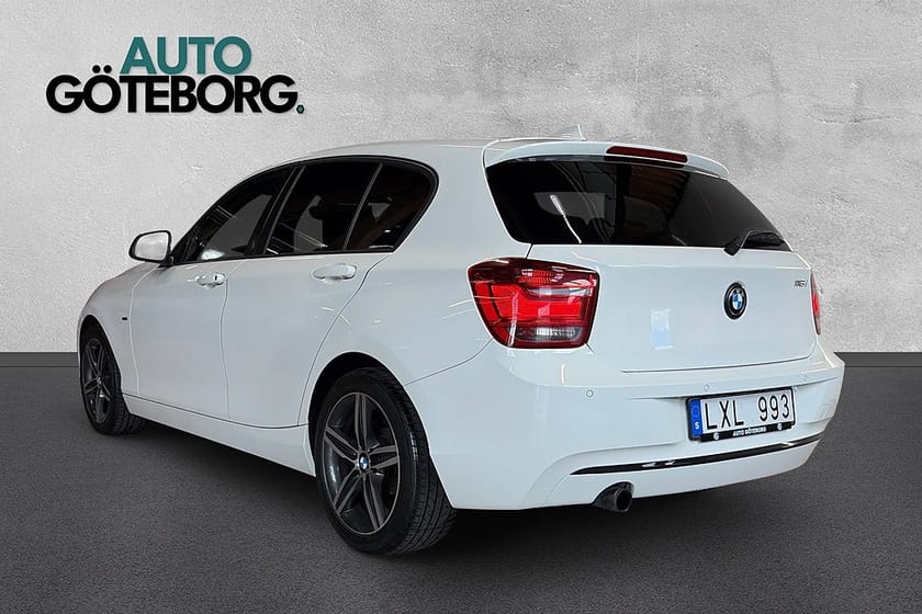 Bild 4 av BMW 116i 5-dörrars Sport line Välservad