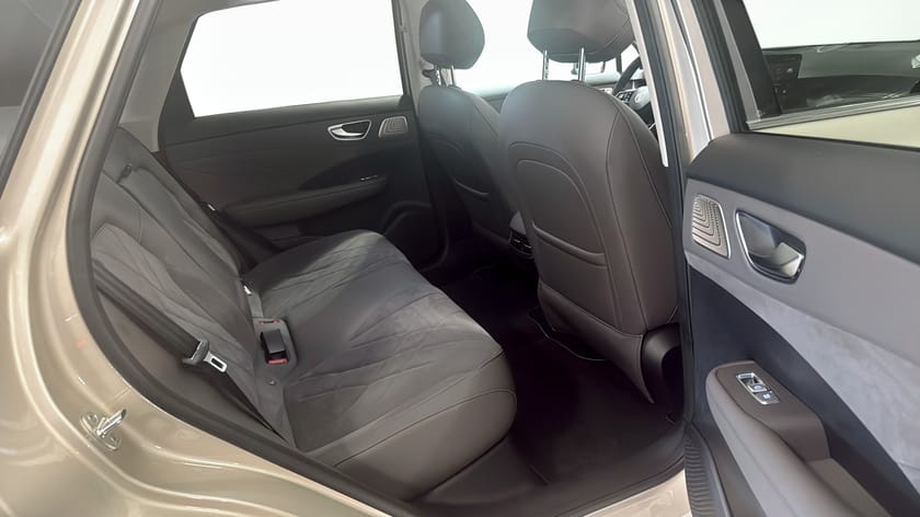 Bild 5 av MG S6 EV Dual Motor