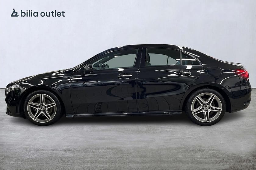 Bild 3 av Mercedes-Benz A 200 d Sedan AMG Line, Base 150hk Navi Kamera Sport