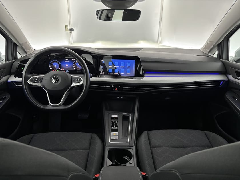 Bild 5 av Volkswagen Golf 1.5 eTSI 150hk Adaptiv Farth. Navi Rattvärme 3-Zon