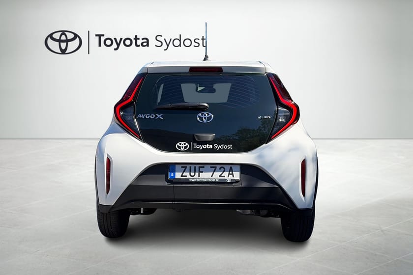 Bild 3 av Toyota Aygo X Hybrid backkamera, adaptiv farthållare mm.