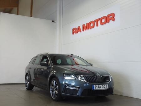 Škoda Octavia Kombi Skoda 2.0 TDI 4x4 RS Premium Dragpkt D-Värm