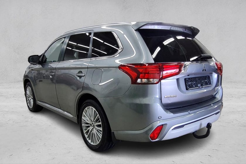 Bilde 3 av Mitsubishi Outlander PHEV Instyle+ - Hengerfeste - Skinn