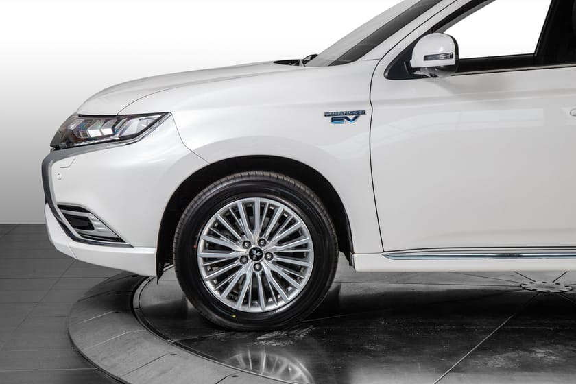 Bilde 4 av Mitsubishi Outlander PHEV Intense –AWD|Skinn|CarPlay|Adaptiv Cruise|Hengerfeste
