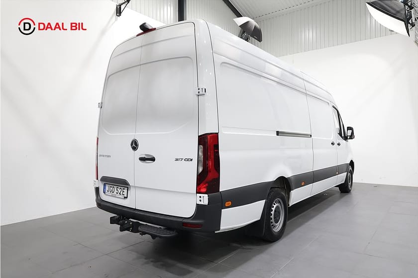 Bild 5 av Mercedes-Benz Sprinter 317 CDI RWD Panel Van 170HK MOMS DRAGKROK BACKKAMERA VÄRMARE LED BT