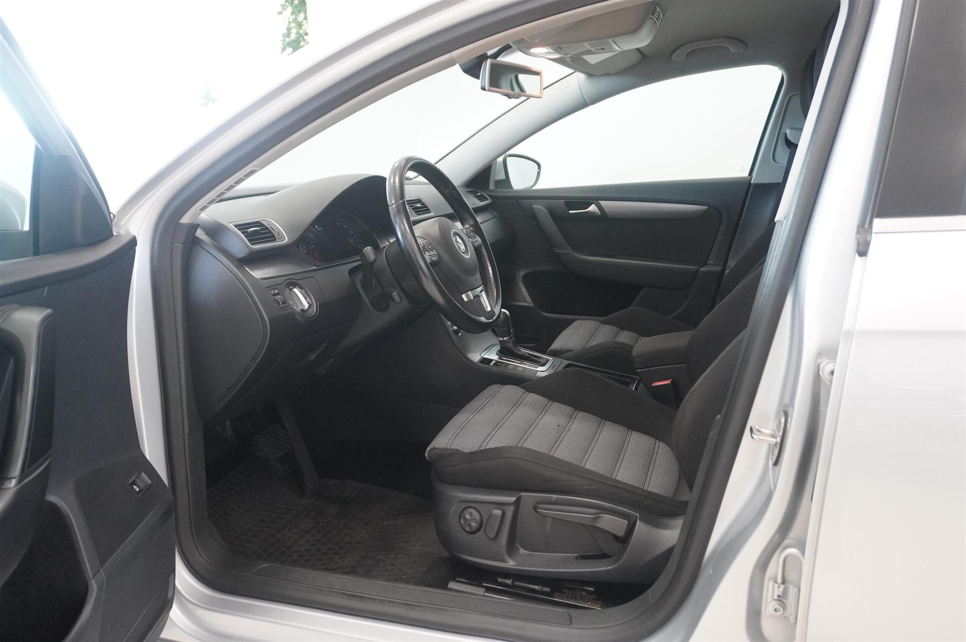 Volkswagen Passat 2014, bild 2/10
