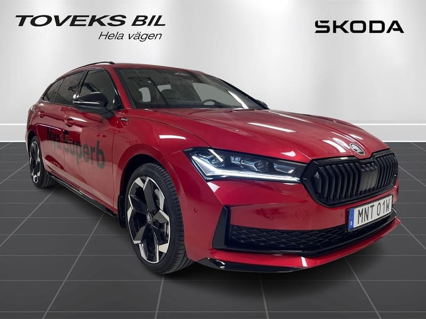 Bild 3 av Škoda Superb iV Kombi Sportline 1,5 TSI 204hk Panorama / Canton