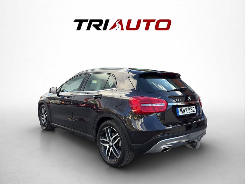 Bild 4 av Mercedes-Benz GLA 220 CDI 4MATIC Panorama Dragkrok Kamera Navigation