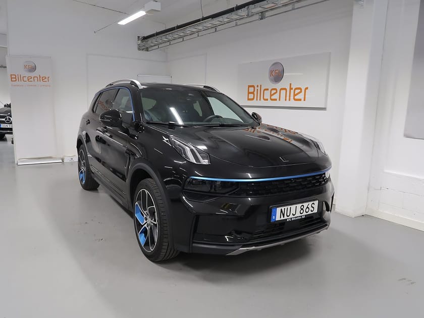 Bild 3 av Lynk & Co 01 PHEV V-Däck ingår 360°-Infinity-Pano-Elstol-Navi-CarPla