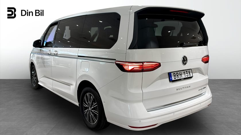 Bild 3 av Volkswagen Multivan eHybrid 4M STYLE HJULBAS: 3124 MM LÅNGT ÖVERHÄNG MOT