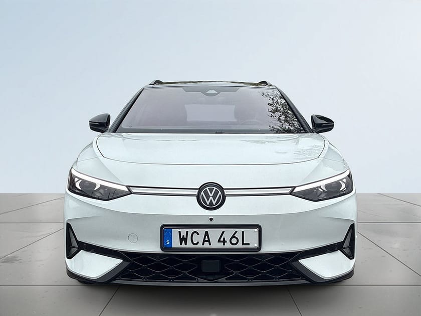 Bild 2 av Volkswagen ID.7 GTX Tourer 4Motion 360/HK/Drag/HuD/Psens/Sov-Däck/Navi/Elstol