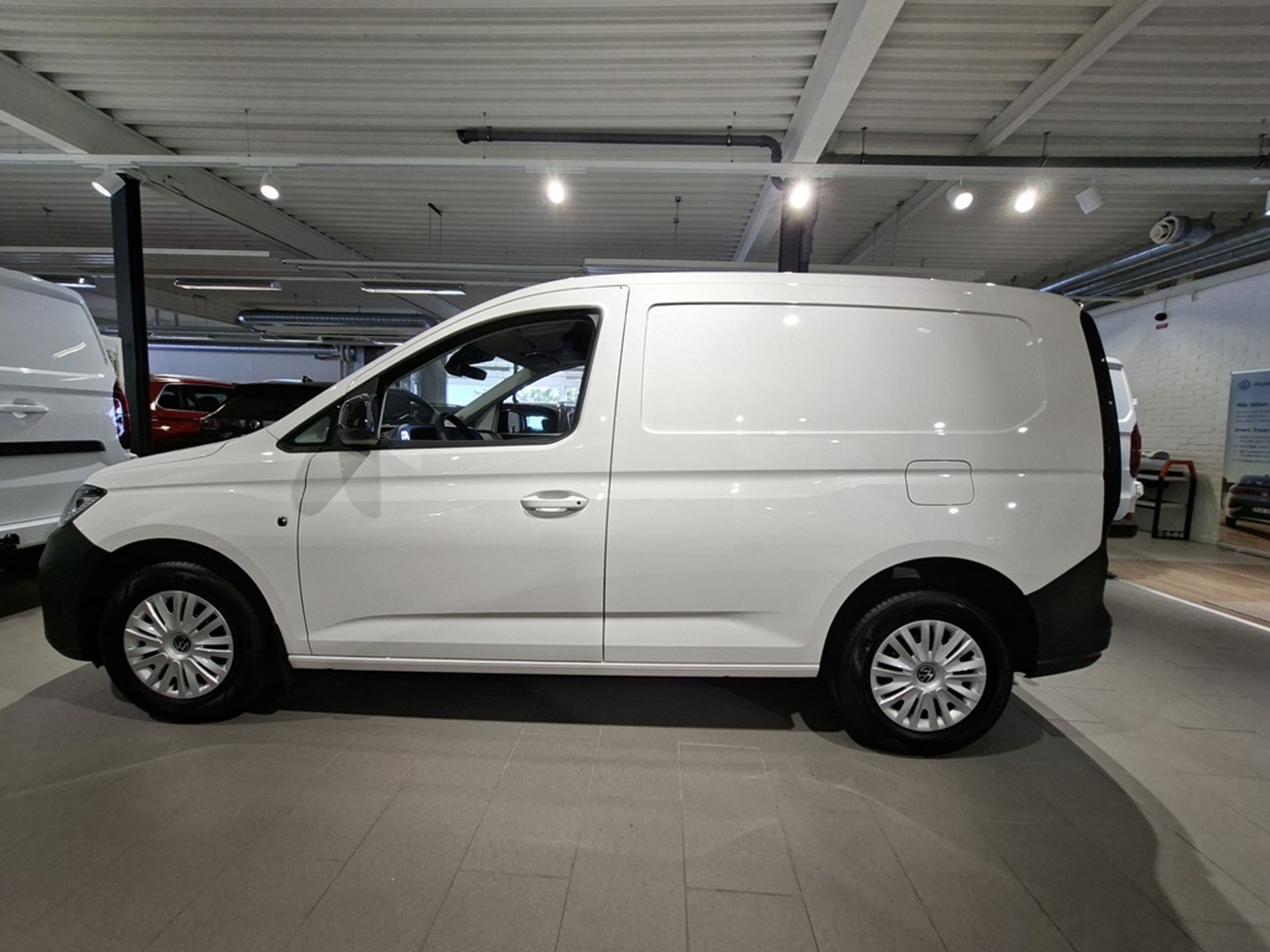 Volkswagen Caddy PROLINE HJULBAS 2026, bild 2/8