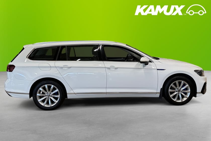 Bild 2 av Volkswagen Passat Sportscombi GTE 218hk Executive Värm Kamera Skinn Drag