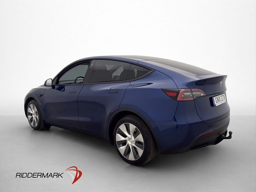 Bild 5 av Tesla Model Y Long Range AWD Pano Dragkrok AP Svensksåld