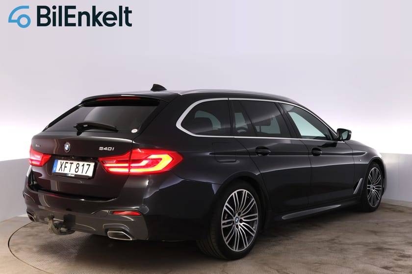 Bild 3 av BMW 540i xDrive Touring M Sport Panorama H&K Drag Kamera Se Utr